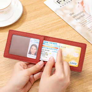 Porte-cartes d'identité en cuir à double pliage, double porte-cartes d'identité Portefeuille fin pour cartes et <span class=keywords><strong>permis</strong></span> - Product Image 6