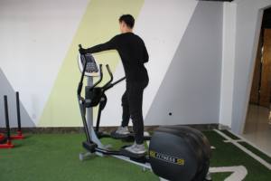 جهاز تدريب بيضاوي الشكل تجاري ذاتي الطاقة مع برنامج تحكم للصالات الرياضية - Product Image 6