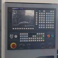 Centre d'usinage vertical 3 axes 4 axes Vmc750 Fraiseuse à métaux CNC avec changement d'outil automatique