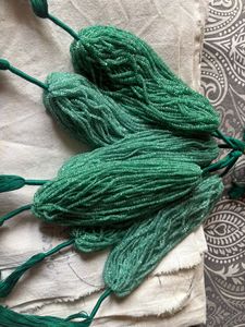 สร้อยคอลูกปัดมรกตกะรัต2.8กะรัตอัญมณีหลวมสำหรับราคาขายส่งดีไซน์ล่าสุดเครื่องประดับยอดนิยม - Product Image 2