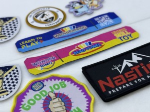 Không Có Moq Chất Lượng Cao Tùy Chỉnh Tên Thương Hiệu Logo Sắt Trên May Trên Dệt Các Bản Vá Lỗi Dệt Phù Hiệu - Product Image 2