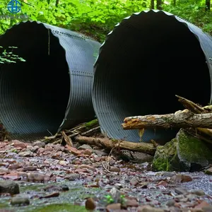 Entwässerung kanal brücke verzinkte Wells tahl rohre Straßen wellrohr mit Löchern Metall tunnel Stahl durchlass rohr