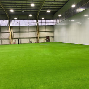 Césped artificial sintético verde, clásico, hermoso y duradero, hecho de PE, el más vendido. - Product Image 4