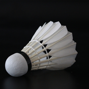 Más Durable Goose OEM Shuttle Feather <span class=keywords><strong>Bádminton</strong></span> Top Line <span class=keywords><strong>Bádminton</strong></span> - Product Image 2