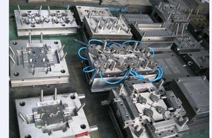 Fuhong tường cắm làm khuôn tùy chỉnh fhg 240 tấn máy ép phun nhựa đúc - Product Image 3