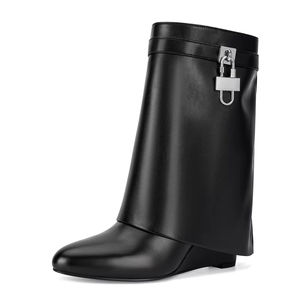 Botines de Moda Para Mujer Estilo Slip-On con Doblez y <span class=keywords><strong>Plataforma</strong></span> Dentada Tacón de Cuña Punta Almendrada Anchos a Media Pantorrilla con Candado - Product Image 1