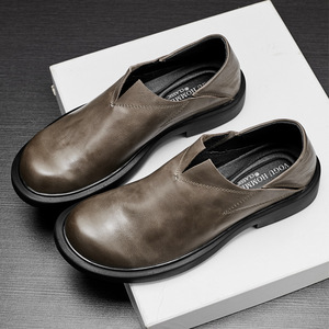 Customized wholesale thick-soled cowhide casual shoes for <b>men</b> suitable for parties banquets <b>Men's</b> leather <b>Dress</b> Shoes&Oxfords - Product Image 1