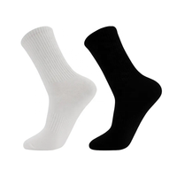 Usine personnalisé Jacquard logo confortable hommes chaussettes 100% coton décontracté Cool tricoté sport hommes chaussettes athlétique course équipage chaussettes