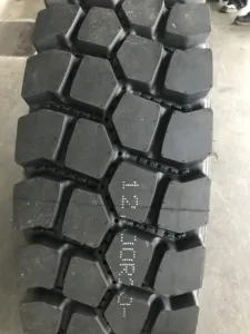 Factory Price 22.5 12r20 12.00r24 13r22.5 315/80r22.5 385/65r22.5 12.00r20 Truck Tire Tanzania Tyre 1000/20 Tube Type Tyres