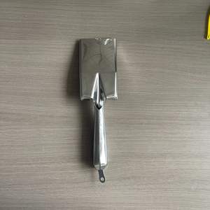 พลั่วสี่เหลี่ยมสแตนเลสอื่นๆ สำหรับทำสวน คลายดิน และปลูกดอกไม้ ด้ามจับโลหะ บรรจุภัณฑ์แบบขายส่ง - Product Image 3