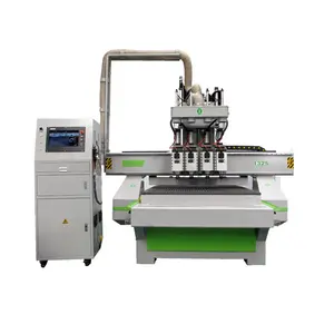 Tốc độ cao Gỗ CNC Router giá máy 1325 với 4 cọc công cụ khí nén thay đổi cho cửa gỗ