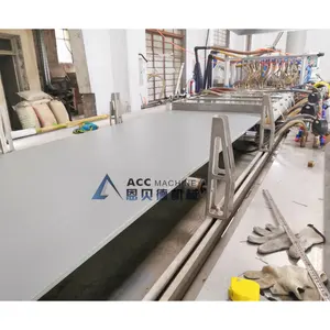 Nouveau matériau de construction plastique PP polypropylène planche creuse feuille ligne Machine