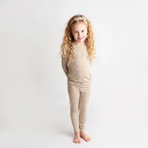 シンプルなスタイルのスタープリント幼児オーガニック竹可愛い女の子ツーピース服セット