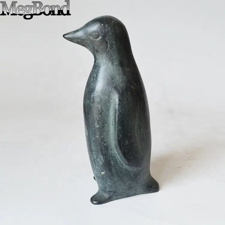 Patung penguin besi cor hewan untuk pakaian, patung penguin logam kecil