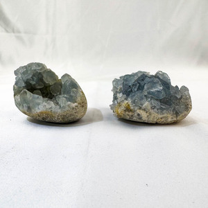 Prezzo all'ingrosso di alta qualità naturale grezzo <span class=keywords><strong>pietra</strong></span> curativa Kyanite <span class=keywords><strong>Geode</strong></span> per Fengshui decorazione - Product Image 2