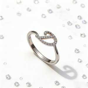 Bague de fiançailles personnalisée en or massif plaqué or 10K/14K avec diamant de laboratoire et zircon, style cluster, unisexe, mignonne, pour anniversaire, avec lettres de l'alphabet - Product Image 2