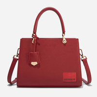 Écusson en similicuir personnalisé écologique thermocollant avec logo débossé et étiquette en cuir PU gaufré pour sacs à main, vêtements, chapeaux, chaussures