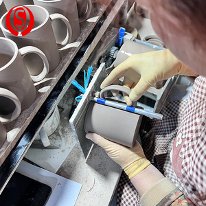 Tazas innovadoras <span class=keywords><strong>de</strong></span> alta calidad <span class=keywords><strong>de</strong></span> Spider-Man, apariencia bonita, forma gordita, <span class=keywords><strong>taza</strong></span> <span class=keywords><strong>de</strong></span> café <span class=keywords><strong>de</strong></span> cerámica con palo agitador - Product Image 6