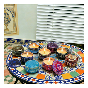 Kit de fabrication de bougies à la cire de coco et de soja avec huile parfumée, colorant, pots et outils pour les artisans, les entreprises en démarrage et les ateliers. - Product Image 1