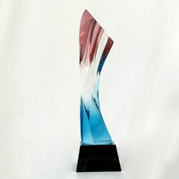 Trophée Étoile en Verre Glaçuré Arc-en-ciel avec Base Noire MH-J0323