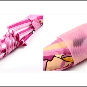 Promotion : Parapluie Enfant à Prix Réduit, 19 Pouces, Motif Mignon, Poignée Courbe, avec Housse Économiseur d'Eau en Plastique - Product Image 6