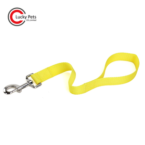 Laisse de <span class=keywords><strong>chien</strong></span> bon marché en nylon simple et souple d'accessoires durables <span class=keywords><strong>pour</strong></span> animaux de compagnie <span class=keywords><strong>pour</strong></span> la marche - Product Image 4