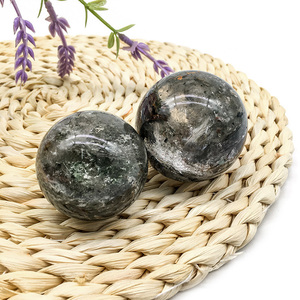 Vente en gros de boule de cristal <span class=keywords><strong>naturel</strong></span> sphère de <span class=keywords><strong>quartz</strong></span> de jardin boules de cristal <span class=keywords><strong>fantôme</strong></span> vert <span class=keywords><strong>quartz</strong></span> <span class=keywords><strong>fantôme</strong></span> de roche pour cadeau ou décoration - Product Image 4