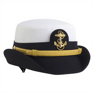 Casquette <span class=keywords><strong>d</strong></span>'uniforme <span class=keywords><strong>d</strong></span>'<span class=keywords><strong>officier</strong></span> <span class=keywords><strong>de</strong></span> <span class=keywords><strong>marine</strong></span> blanche personnalisée <span class=keywords><strong>de</strong></span> haute qualité pour femme avec broderie métallique et protection solaire – Vente en gros - Product Image 2