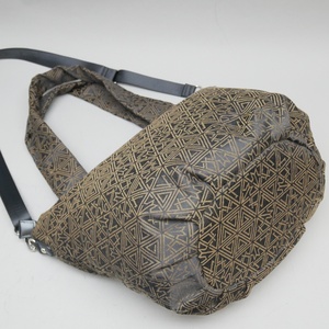 Geometric Pattern Tote Bag Waterproof Nylon Crossbody Bag Adjustable Strap Large Capacity Casual Shoulder Bag for Women Daily - Product Image 4