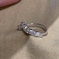 Bague Alien en or blanc 18 carats, sertie d'un diamant Alien cultivé en laboratoire, clarté D VVS, bicolore, sur une montagne