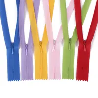 प्रत्यक्ष कारखाने बिक्री थोक 3 # नायलॉन अदृश्य जिपर रंगीन फीता कपड़े ऑटो ताला परिधान Zippers के लिए स्टॉक पोशाक वस्त्र