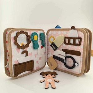 Juguetes Montessori al por mayor: Libro sensorial de fieltro para niñas, libro de actividades de tela suave para princesas, libro de actividades para niños pequeños, tablero de actividades de fieltro. - Product Image 6