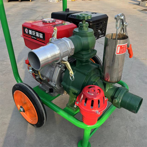 La pompe à <span class=keywords><strong>eau</strong></span> diesel <span class=keywords><strong>de</strong></span> type 195 à double turbine <span class=keywords><strong>de</strong></span> 3 pouces est utilisée pour l'<span class=keywords><strong>aspiration</strong></span> d'<span class=keywords><strong>eau</strong></span> haute pression dans les canons à <span class=keywords><strong>eau</strong></span>. - Product Image 2