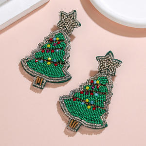 Orecchini fatti a mano della canna di natale dell'albero di Natale moda ciondola perline di riso elegante ornamento di natale per le donne - Product Image 2