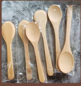 Mini cucchiai di legno alla rinfusa natura piccoli cucchiai piccoli <span class=keywords><strong>cucchiaini</strong></span> di legno <span class=keywords><strong>per</strong></span> vasetti di zucchero crema spezie <span class=keywords><strong>miele</strong></span> sale forniture da cucina - Product Image 6