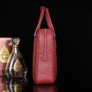 กระเป๋าเอกสารหนังจระเข้แท้ใหม่ นุ่มสบาย สำหรับผู้ชาย กระเป๋าสะพายไหล่สุดหรู ทนทาน จุของได้เยอะ - Product Image 4