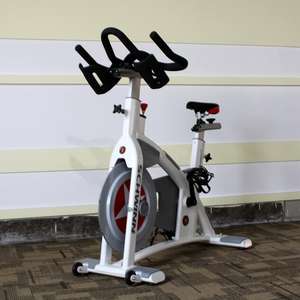 Bicicleta giratoria para ejercicio en el gimnasio, <span class=keywords><strong>bici</strong></span> profesional de resistencia magnética para interiores y comerciales - Product Image 5