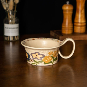 Tazza Grande con Manico Serie Retrò Floreale e Fruttata, Graziosa Tazza in Ceramica per Insalata, Dessert, Yogurt e Caffè - Product Image 4