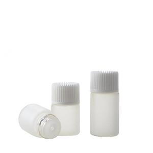 ミニ1ミリリットル2ミリリットル3ミリリットルフロストホワイト/アンバーEssential Oil <span class=keywords><strong>Glass</strong></span> Bottle Sample <span class=keywords><strong>Glass</strong></span> Vial With Inner Plug And Screw Cap - Product Image 2