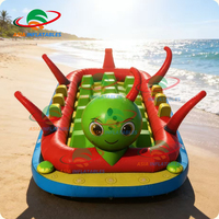 Bateau banane gonflable personnalisé avec visage de personnage pour jeux aquatiques tractables
