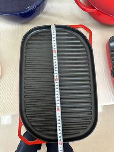 Plaque de cuisson en <span class=keywords><strong>fonte</strong></span> <span class=keywords><strong>émaillée</strong></span> à deux poignées, antiadhésive et côtelée, pour barbecue domestique et cuisson de steaks – Vente en gros usine - Product Image 4