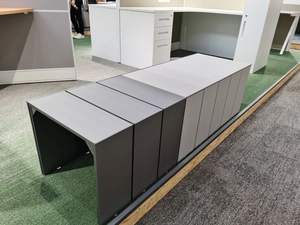 โต๊ะแบบเรียบง่ายทันสมัยสำหรับนักเรียนที่บ้านดีไซน์แผงไม้แบบแยกส่วนสำหรับห้องนอนโต๊ะหนังสือลิ้นชักสำหรับเขียนเป็นมิตรกับสิ่งแวดล้อมวอลนัท - Product Image 4