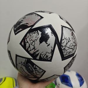 Paquete de Pelotas de Fútbol Estilo Copa Tri-Naciones 2026 para Partidos y Entrenamientos - Product Image 2