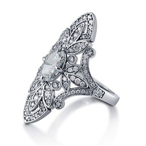 Anello da Donna con Zirconia Cubica Floreale Ispirato all'Etnicità, Gioiello alla Moda - Product Image 1