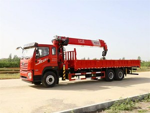 La <span class=keywords><strong>Grúa</strong></span> Camionera FAW Jiefang de 12 Toneladas se Utiliza <span class=keywords><strong>para</strong></span> Operaciones de Elevación y Manipulación de Carga en Proyectos de Construcción - Product Image 3