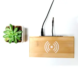 Relógio despertador sem fio, presente 10w 3 em 1, exibição de temperatura de som, relógio digital de madeira de bambu