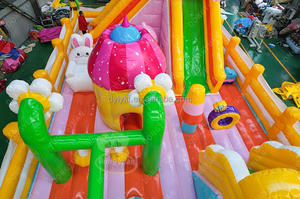 Château gonflable Dongyuan avec toboggan, en PVC, taille personnalisable, capacité de 20 à 30 personnes, <span class=keywords><strong>aventure</strong></span> en plein air, usage commercial - Product Image 4