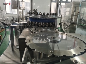 Macchina per la produzione di siringhe autodistruttive completamente automatiche di vendita calda con prezzo di fabbrica - Product Image 2