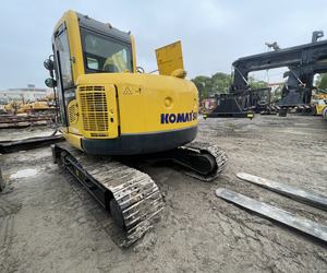 Komatsu PC138us et PC400-7 pelleteuse sur chenilles 35 tonnes d'occasion du Japon avec boîte de vitesses centrale 13 tonnes et composants de pompe - Product Image 3