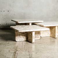 Table basse en marbre beige de style moderne en pierre naturelle, table basse carrée en calcaire fossile